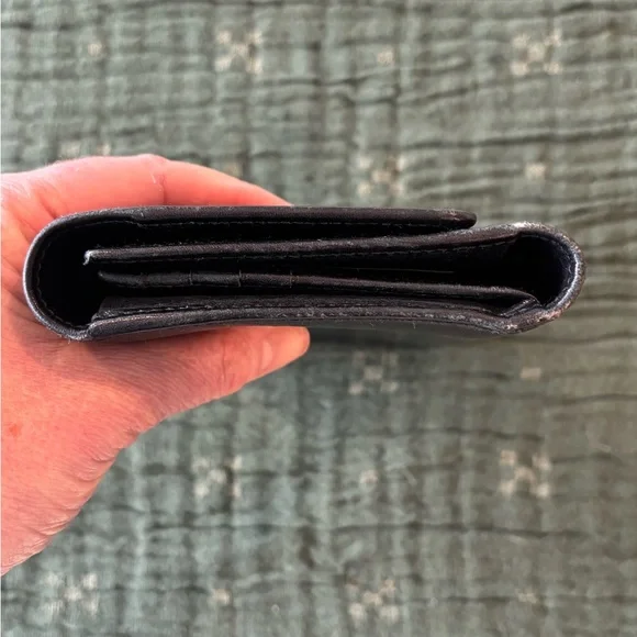 Coach Classic Black Tri-Fold Leather Wallet - Picture 7 of 16